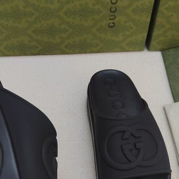 NWT Gucci Platform Slide/38 - Picture 3 of 5